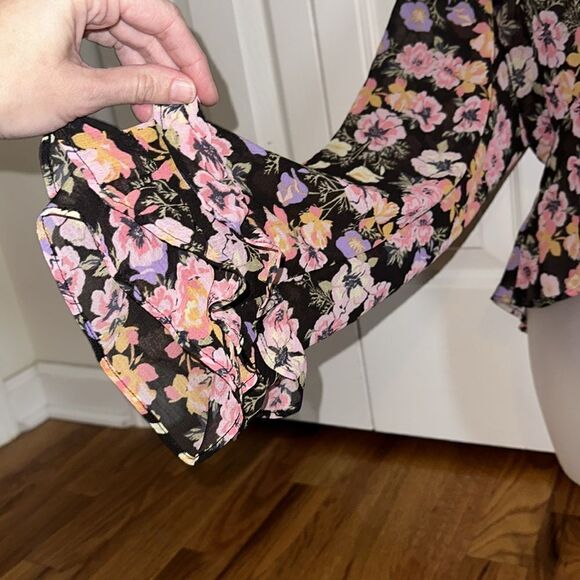 Free People Maybel Blouse Top Shirt Tie-up Floral Black Combo Large L NWT - Picture 9 of 12